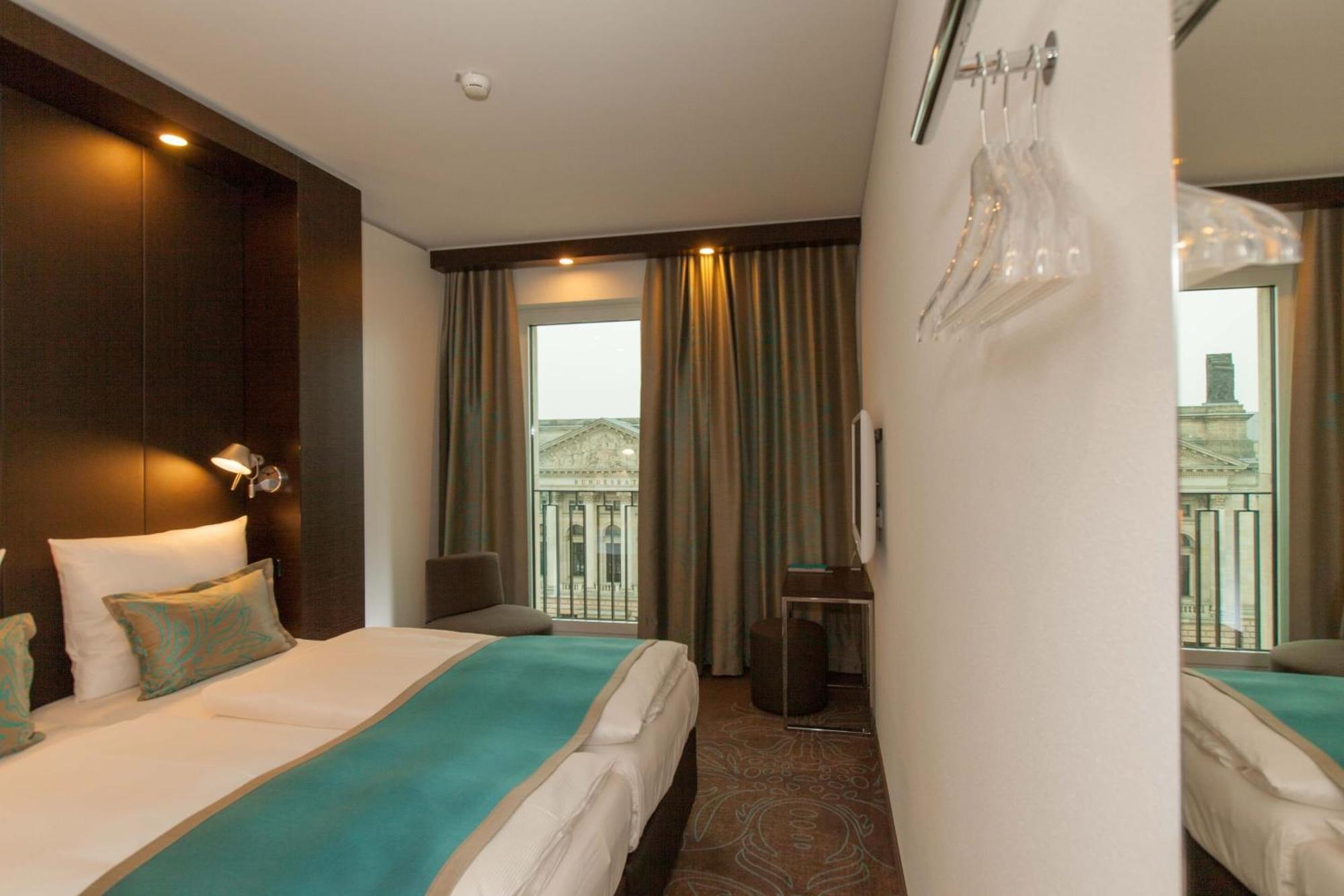 Motel One Berlin-Potsdamer Platz ภายนอก รูปภาพ