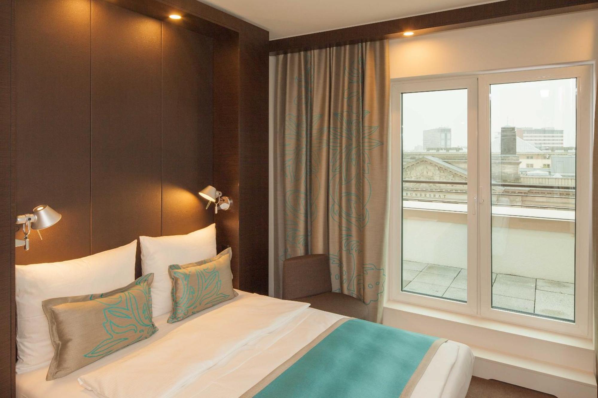 Motel One Berlin-Potsdamer Platz ภายนอก รูปภาพ